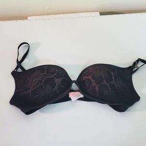 Very sexy,  Victoria Secrets black padded bra, size 34 B..